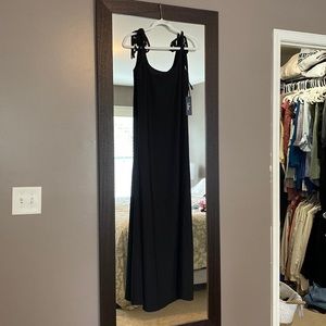 Lulu’s black maxi dress